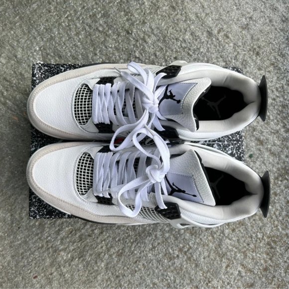 Jordan 4 Retro Military Black - Picture 2 of 6